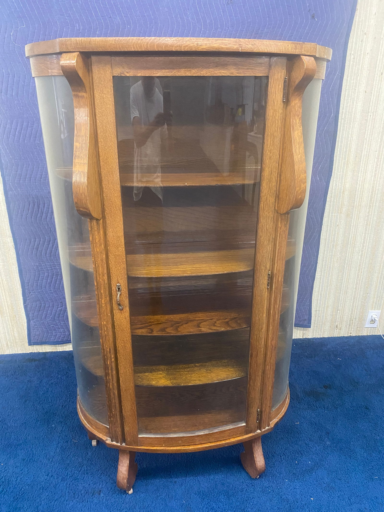 Antique Oak China Cabinet (1 of 5)