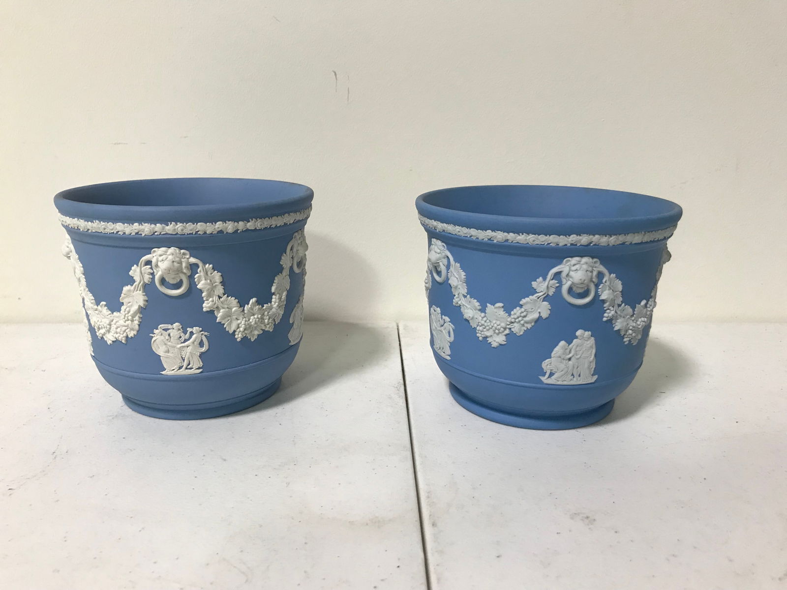 Wedgwood Jasperware Footed Bowl (1 of 4)