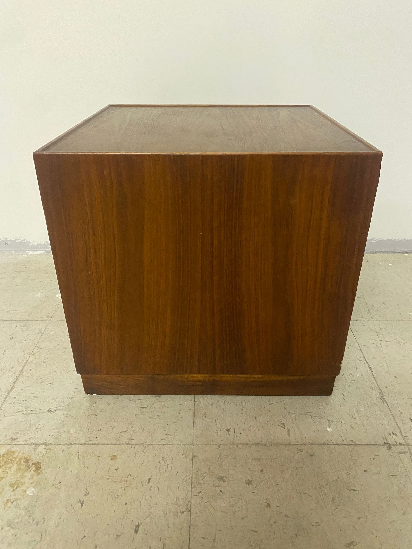 MCM Teak Box Stand (1 of 6)