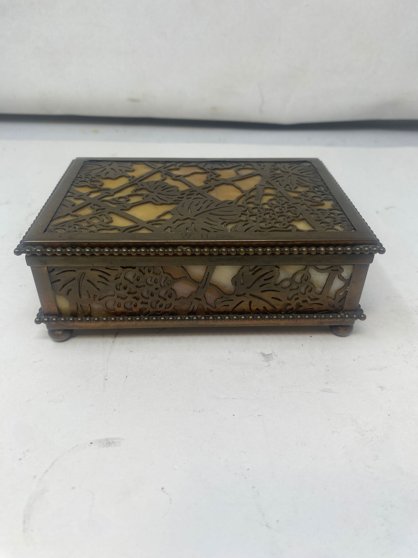 Tiffany Studios Bronze and Slag Glass Dresser Box (1 of 9)