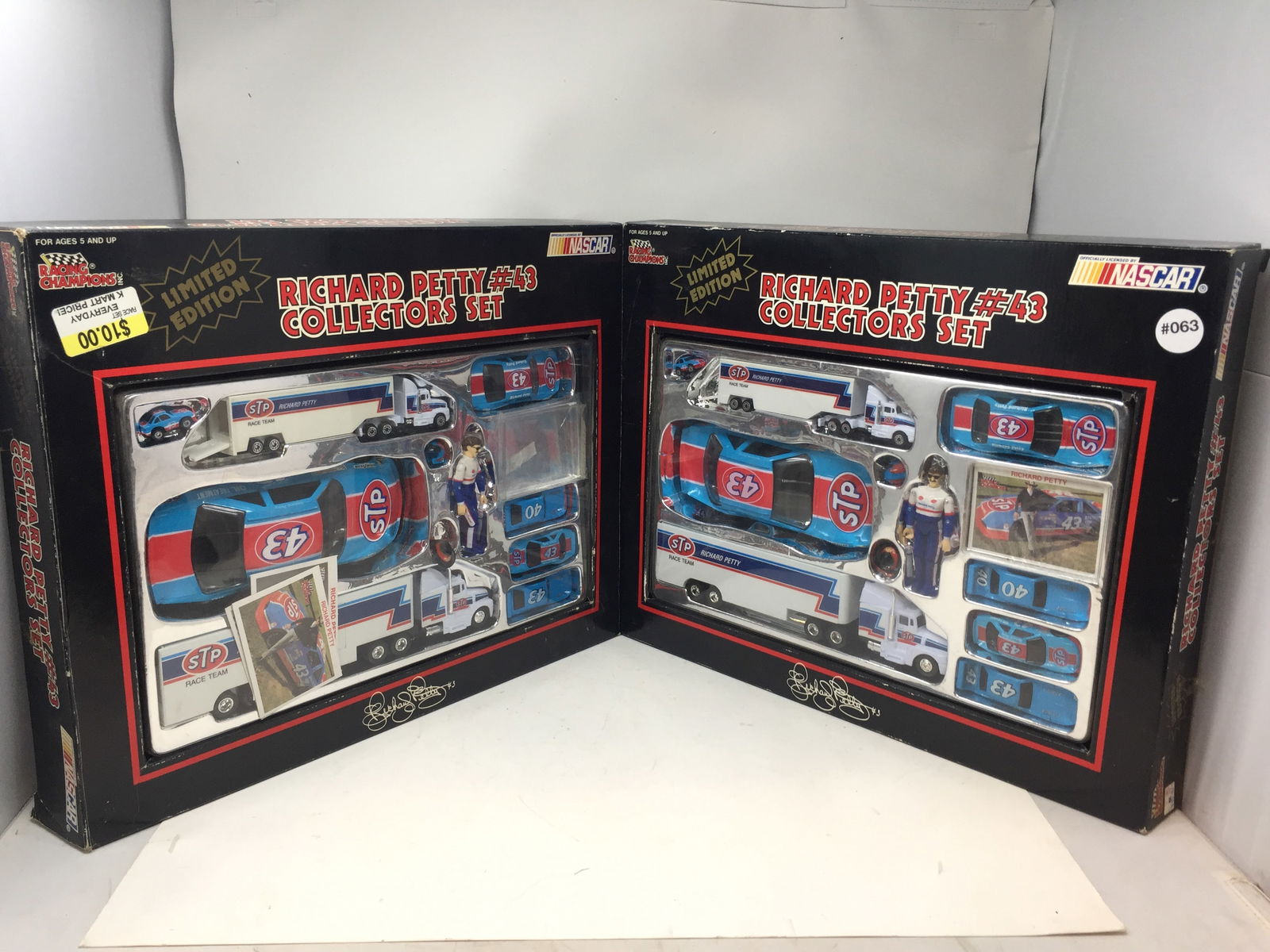 2 Richard Petty Nascar Collectors Sets (1 of 5)