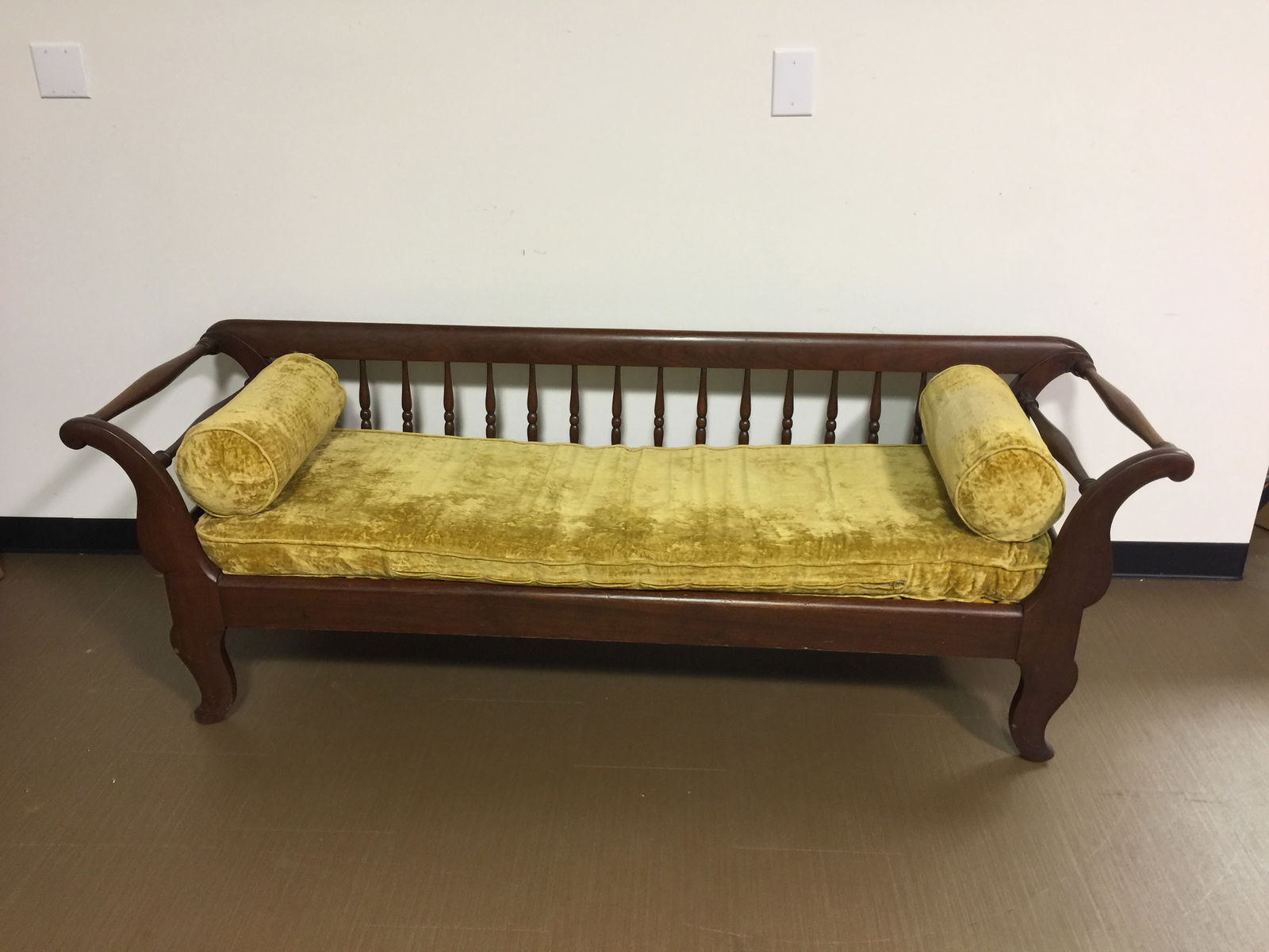 Victorian Spindleback Settee (1 of 5)