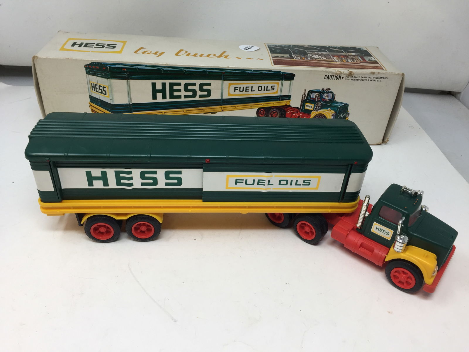 1st Edition Hess Truck (1 of 6)