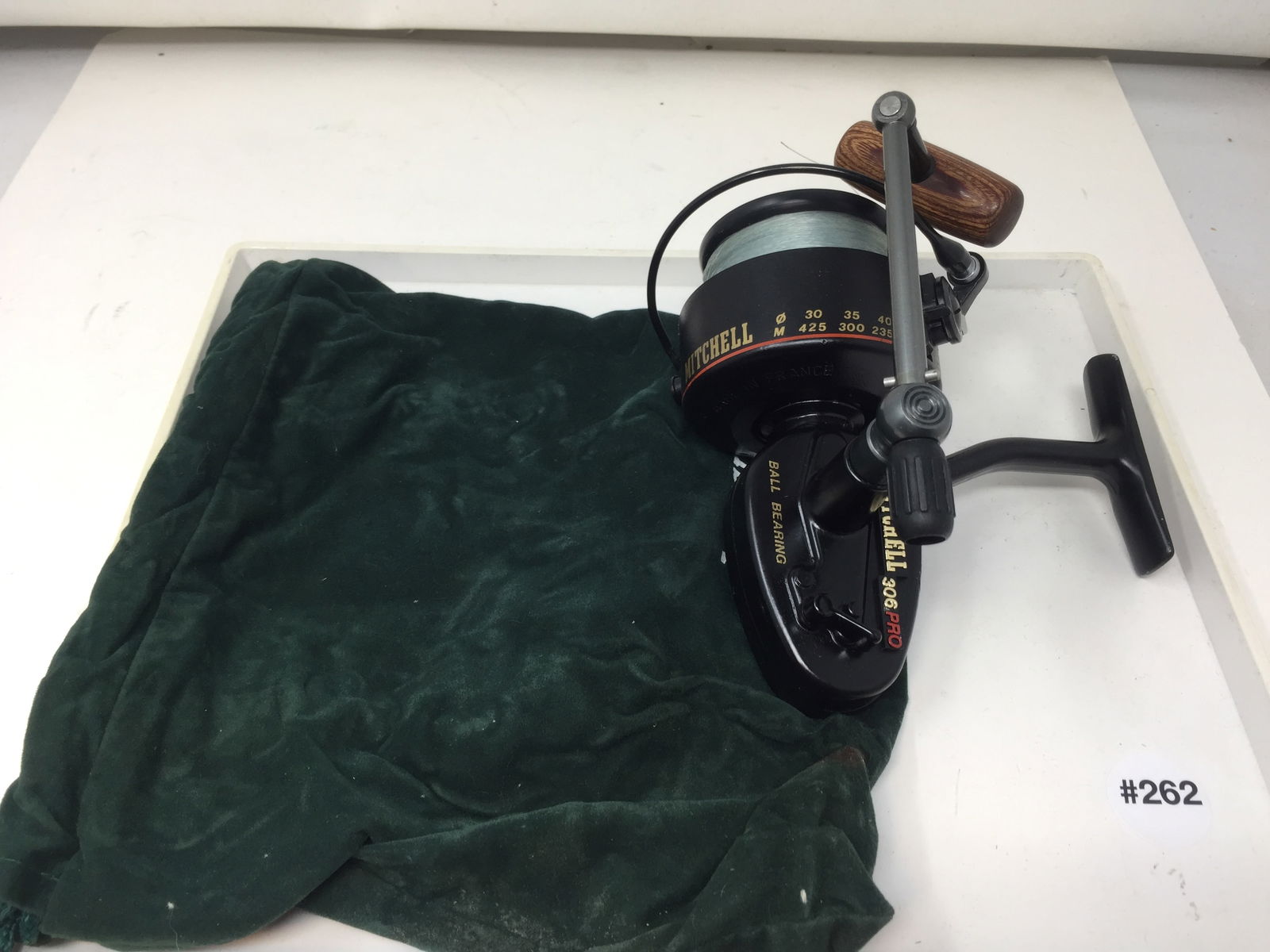 Mitchell Fishing Reel (1 of 5)