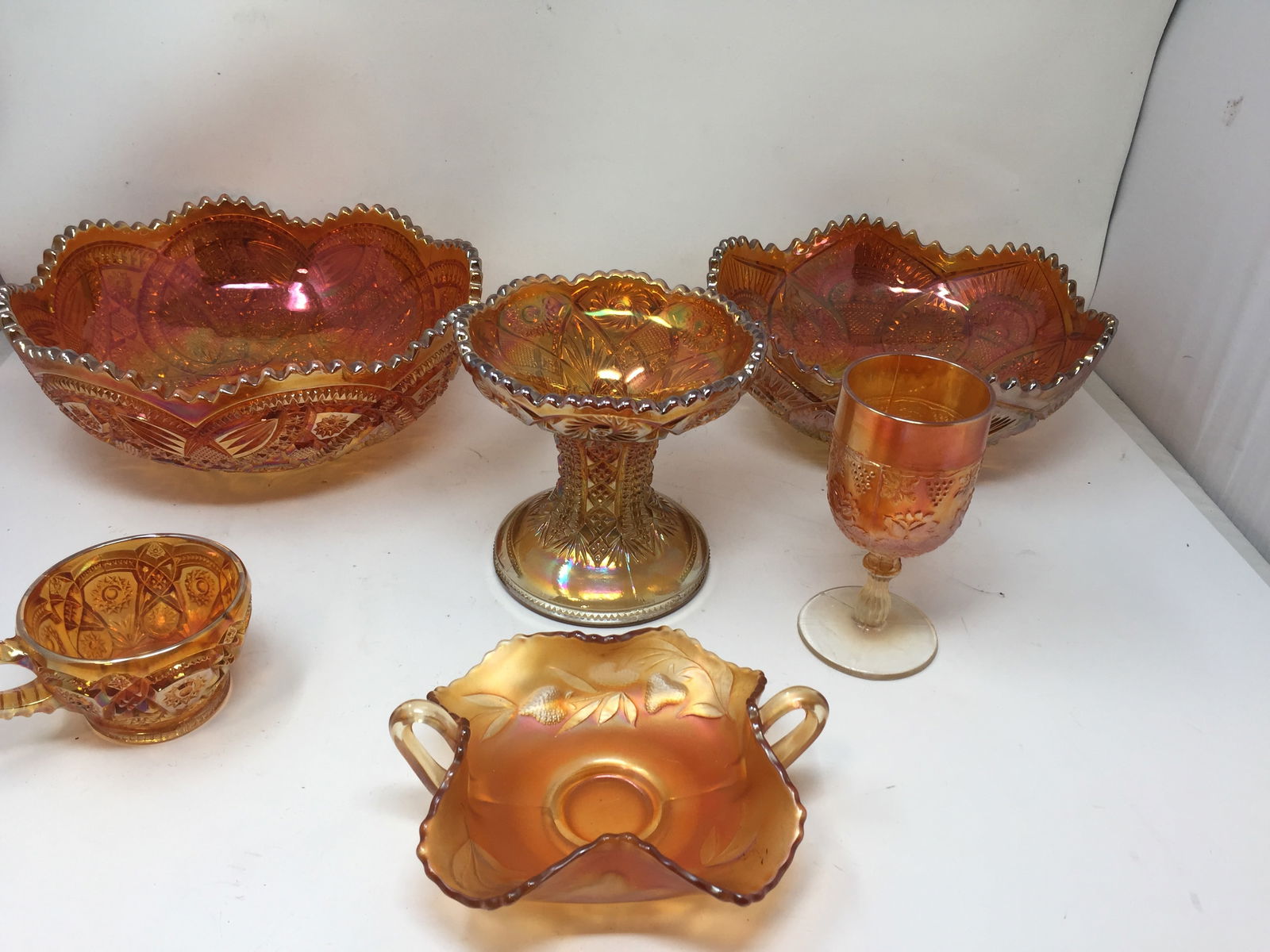 Carnival Glass Lot (1 of 4)
