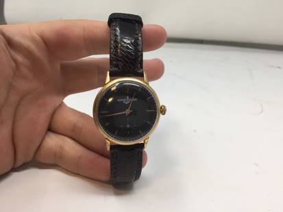 Ulysse Nardin Stainless Steel Swiss Watch: genuine leather band, marked 0262 and "fond acier inoxydable.