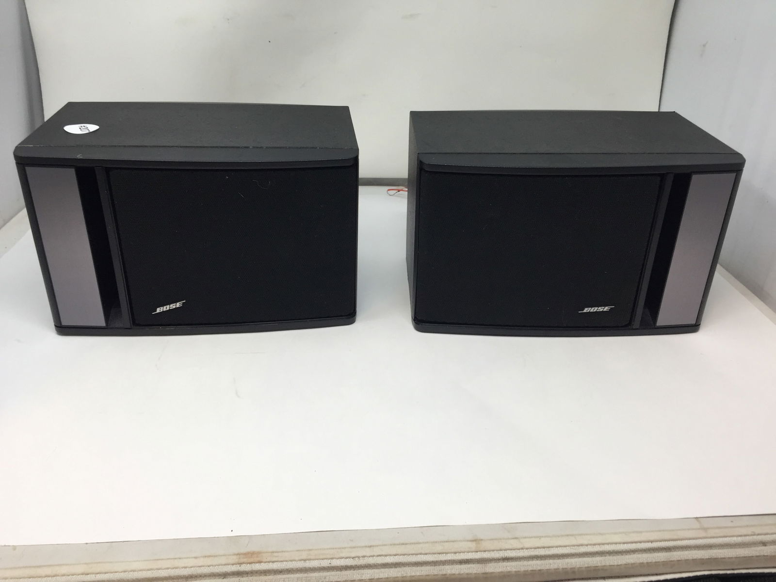 Pair of Bose Speakers (1 of 6)