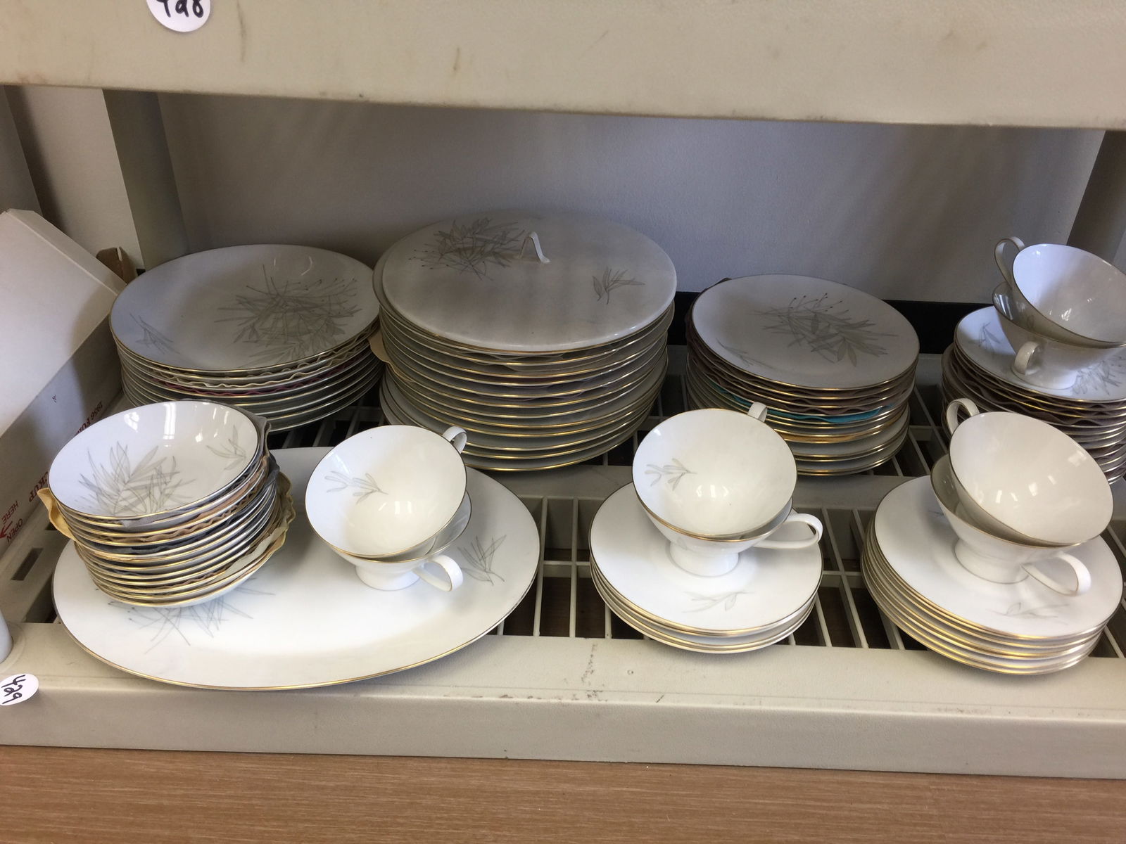 Set of Rosenthal Dinnerware (1 of 6)