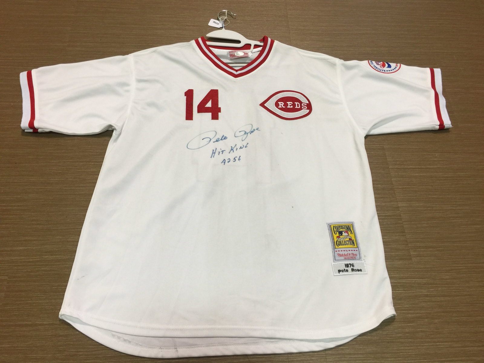 Signed Pete Rose Jersey (1 of 7)