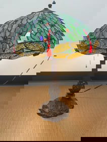 Tiffany Style Dragonfly Lamp