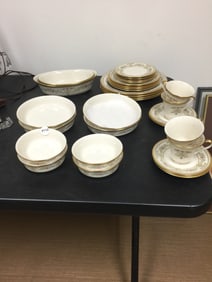 Thirty Pieces of Lenox Castle Garden