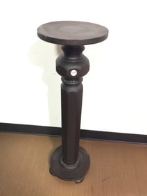 Antique Mahogany Pedestal