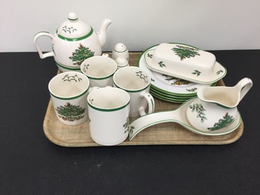 Grouping Spode Christmas Dinnerware