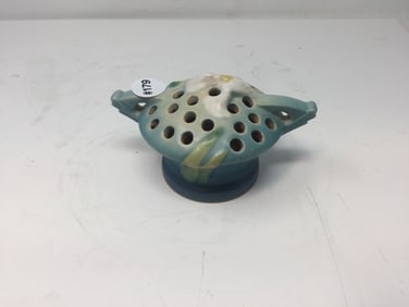 Roseville Clematis Flower Frog