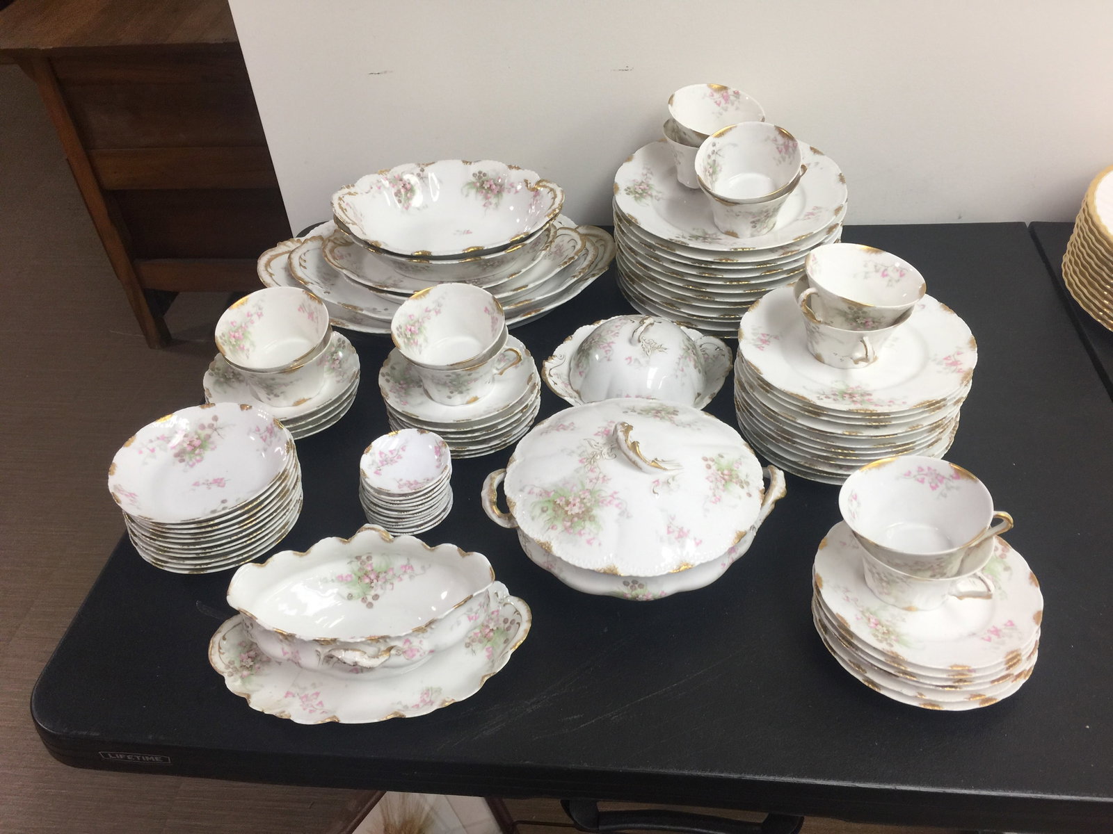 Theodore Haviland Limoges China (1 of 6)