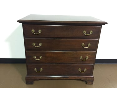 Mahogany Four Drawer Bachelors Chest