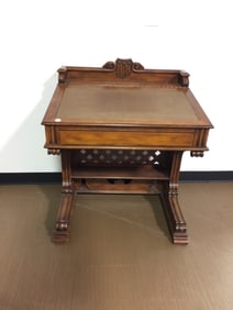 Pulaski Furniture Desk