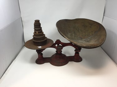 Antique Painted Scale