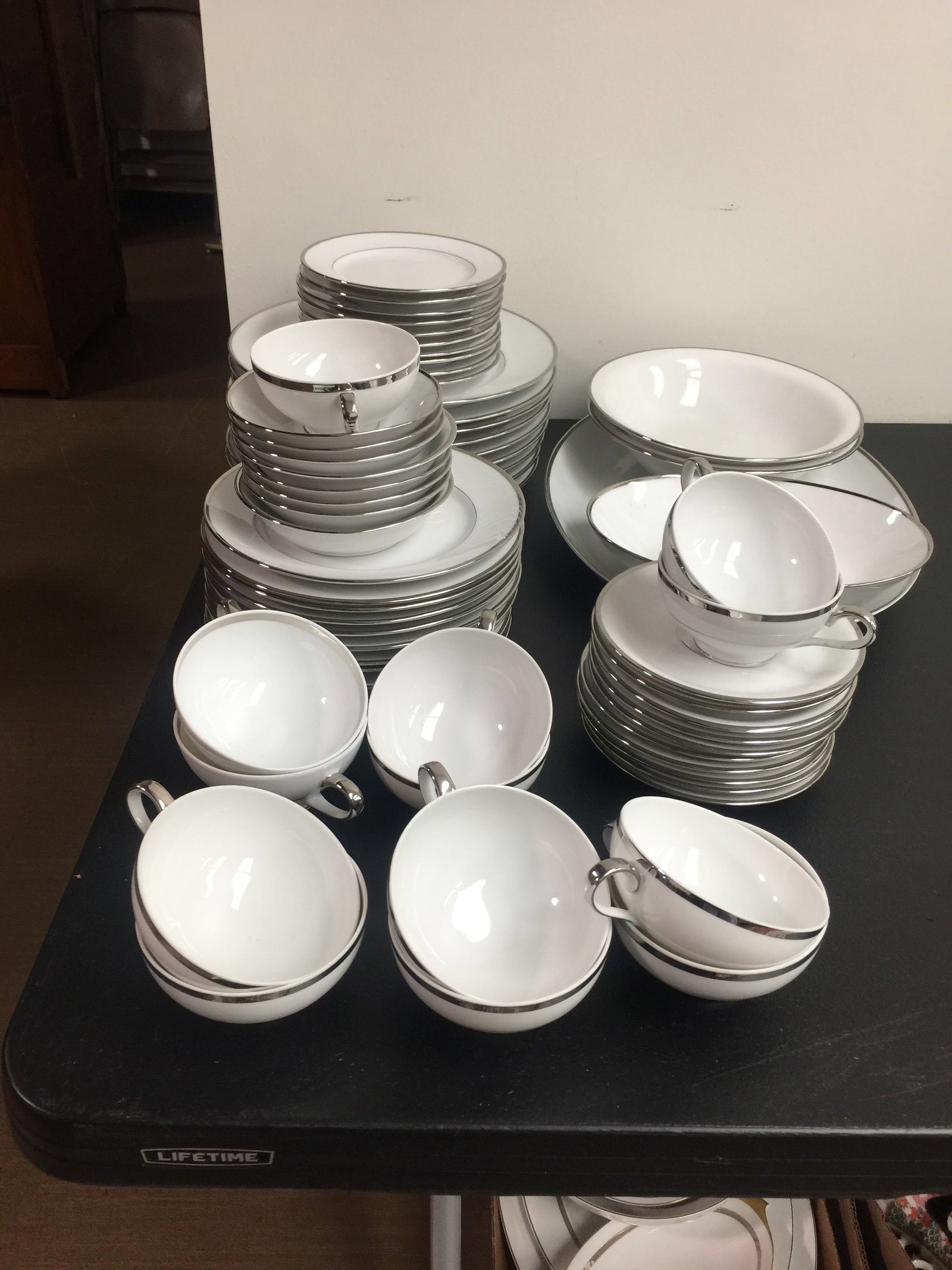 Approx. 53 Pcs Eschenvach German China (1 of 6)