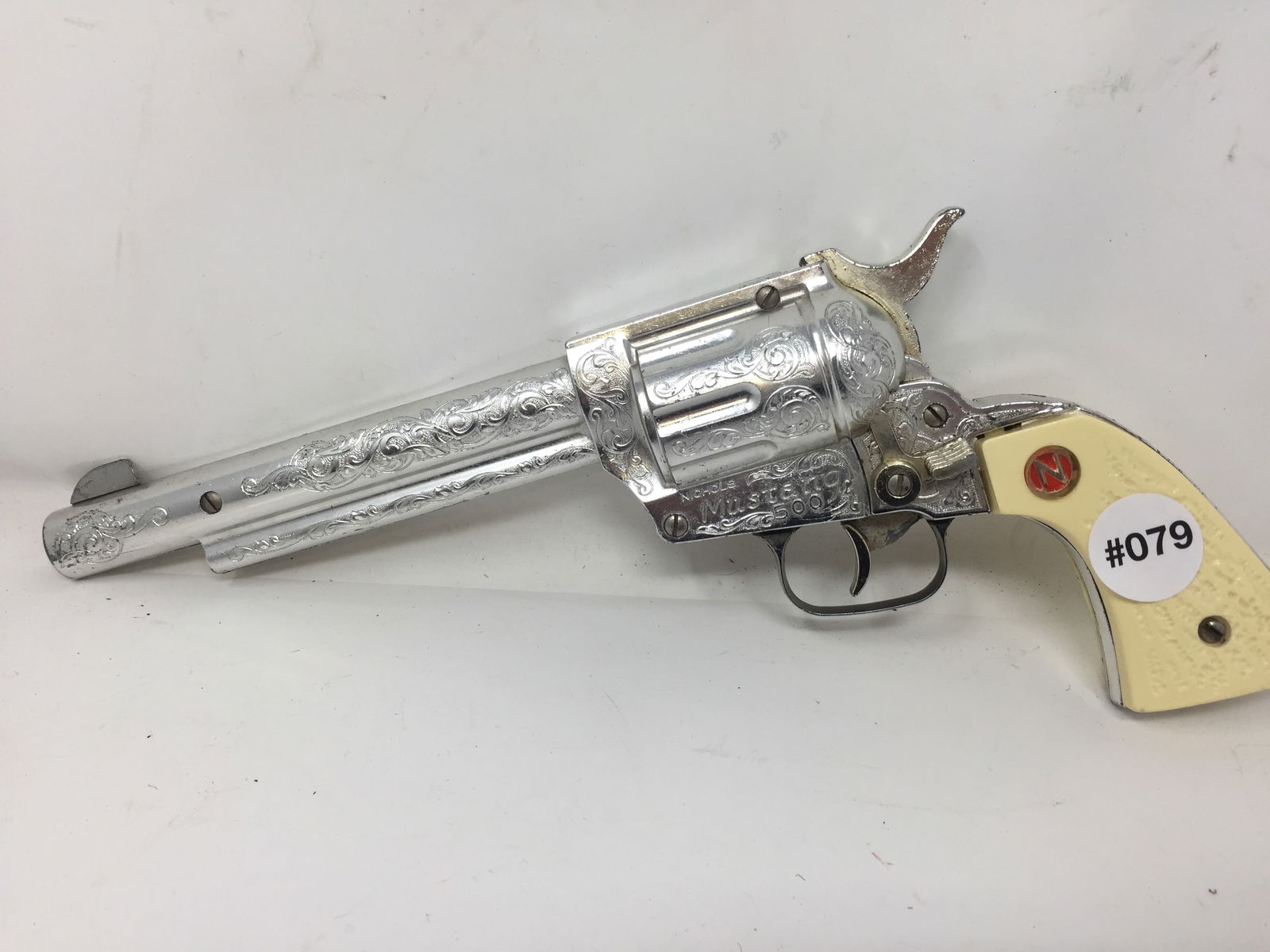 Nichels Mustang "500" Cap Gun: 12" x 5"