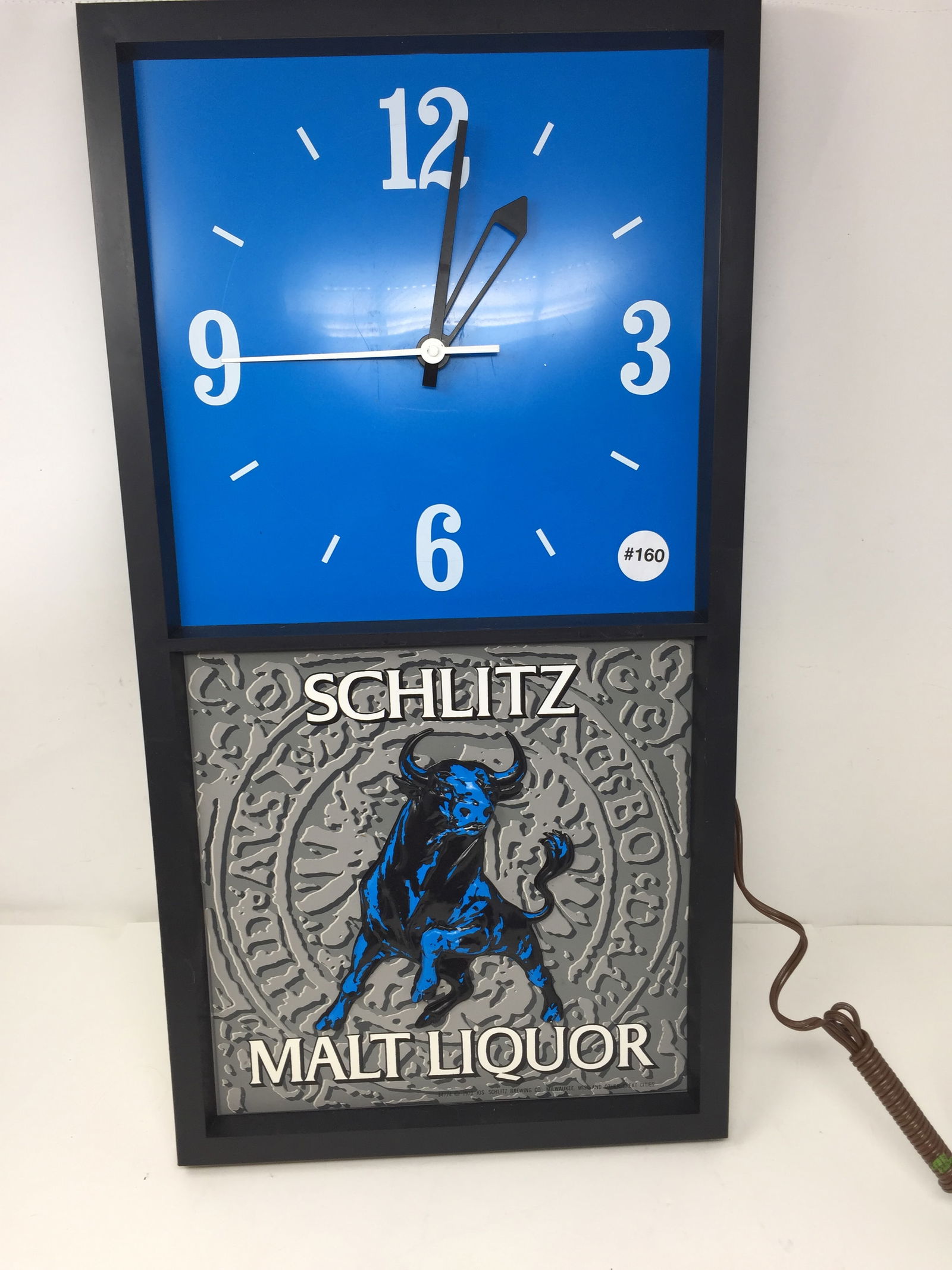 Vintage Schlitz Malt Liquor Clock (1 of 7)