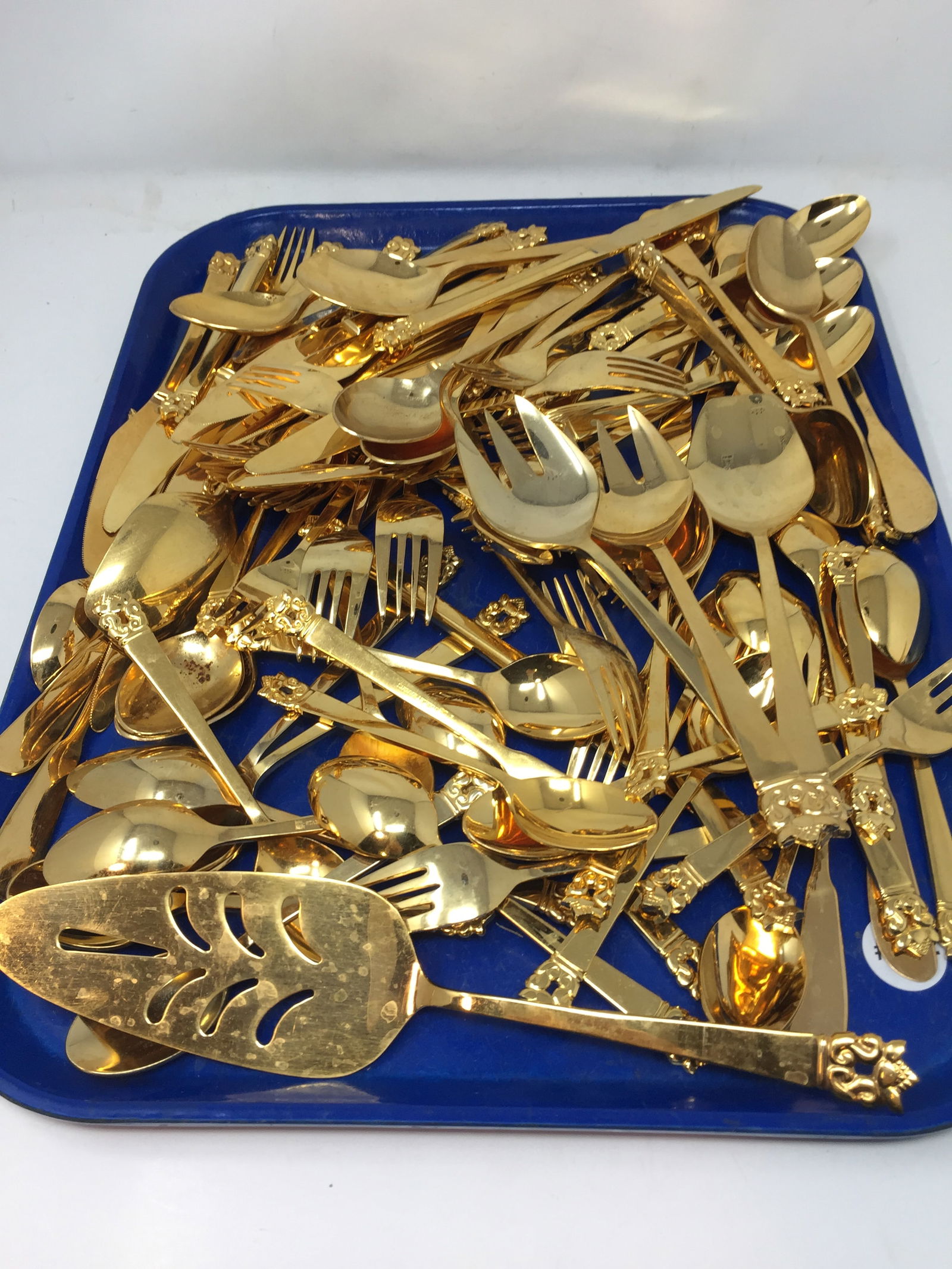 Stanley Roberts Flatware Set (1 of 6)