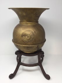 Spittoon on Stand