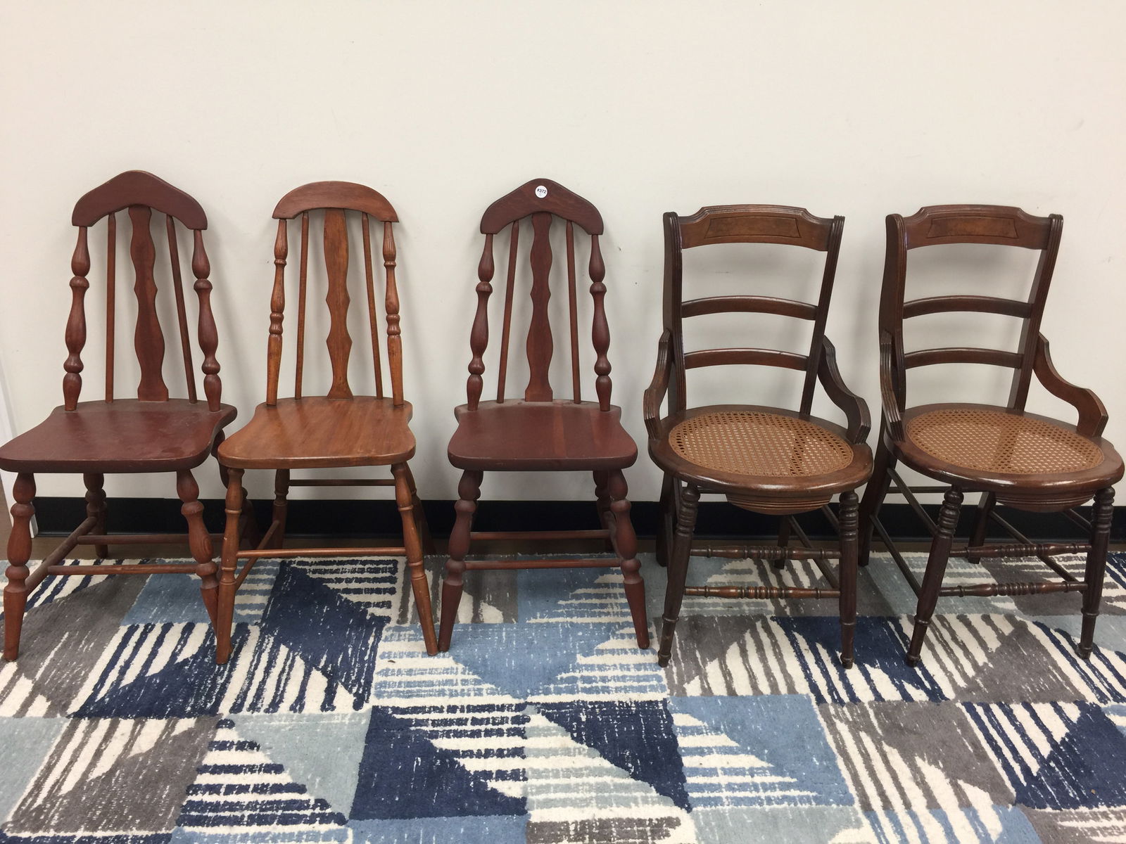 5 Chairs (1 of 7)
