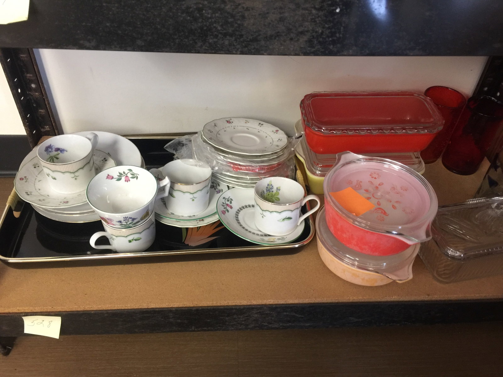 Mixed Lot: Includes china, Pyrex, plus.