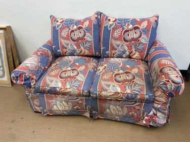 Michael Thomas Settee