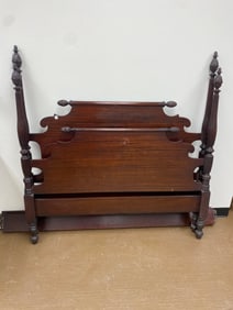 Mahogany Pineapple Poster Bed