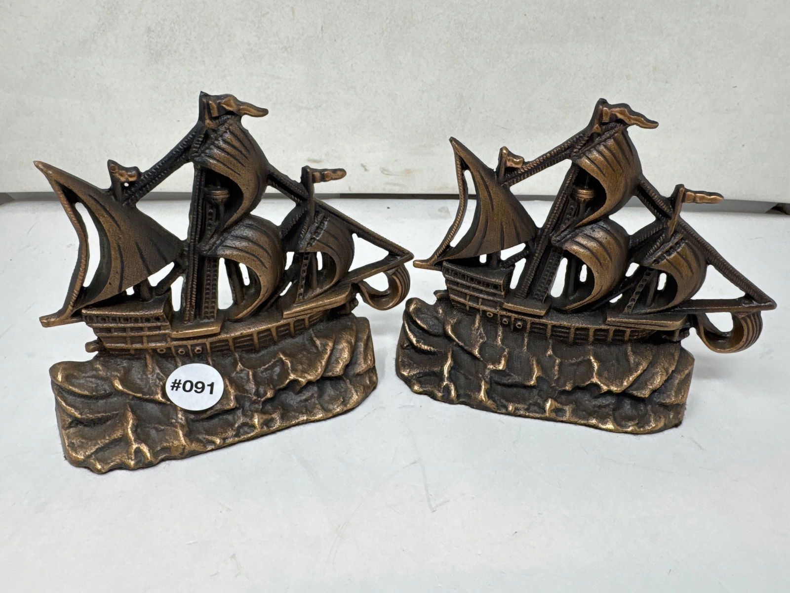 Cast Iron Bookends: 7"L.