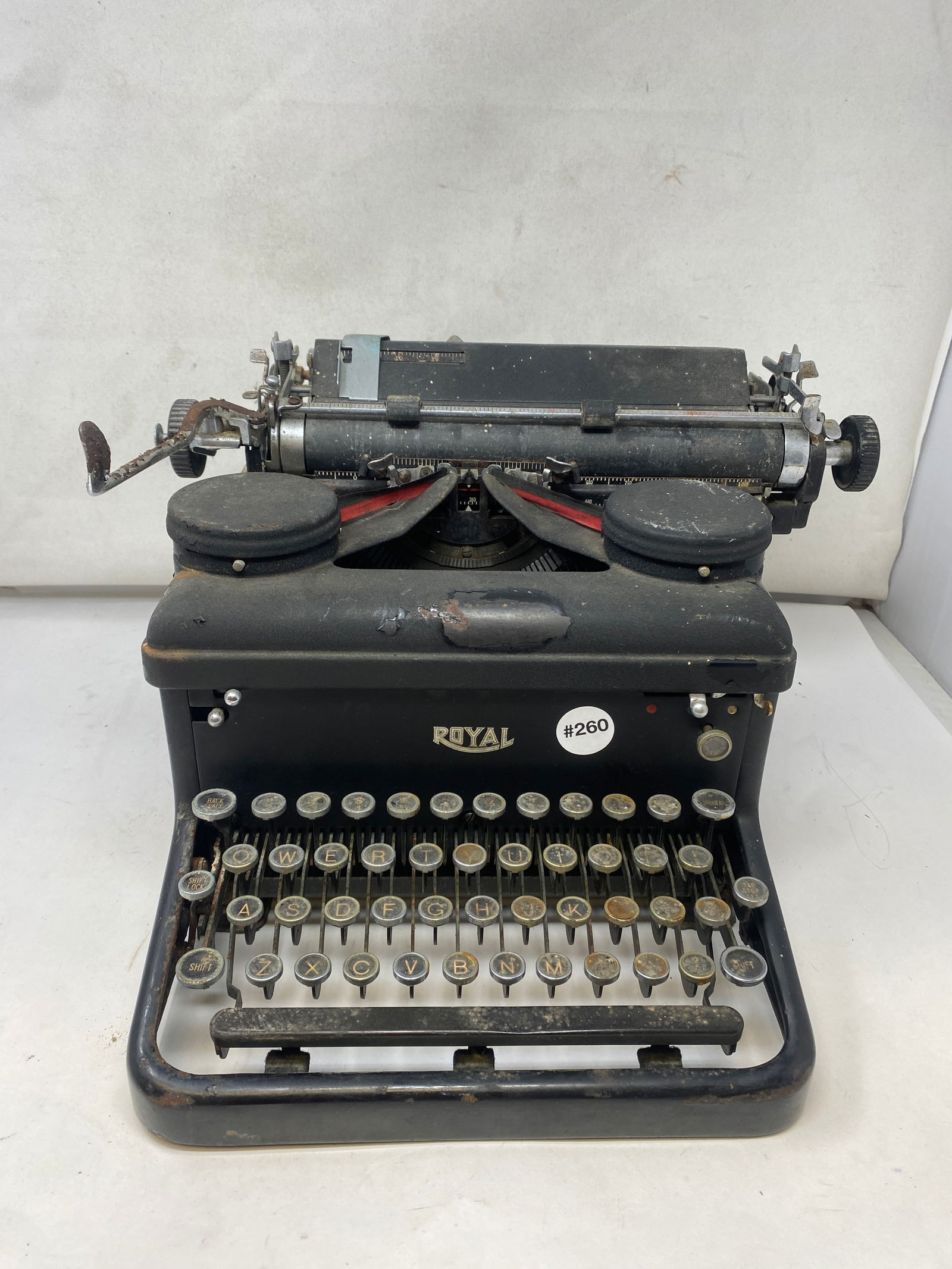 Antique Royal Typewriter: 9" x 15" x 15", heavy