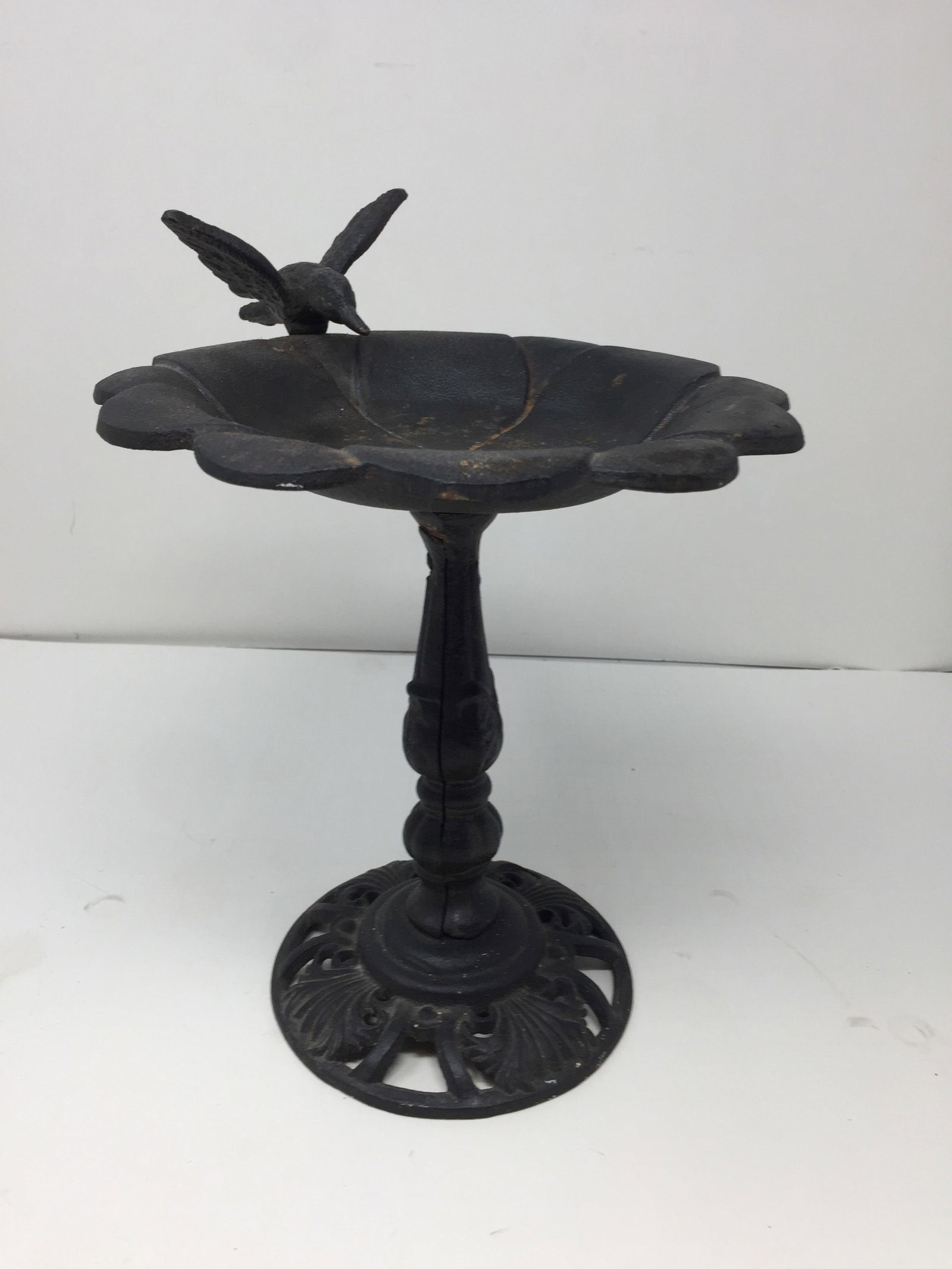 Cast Iron Bird Bath: 10" x 10"