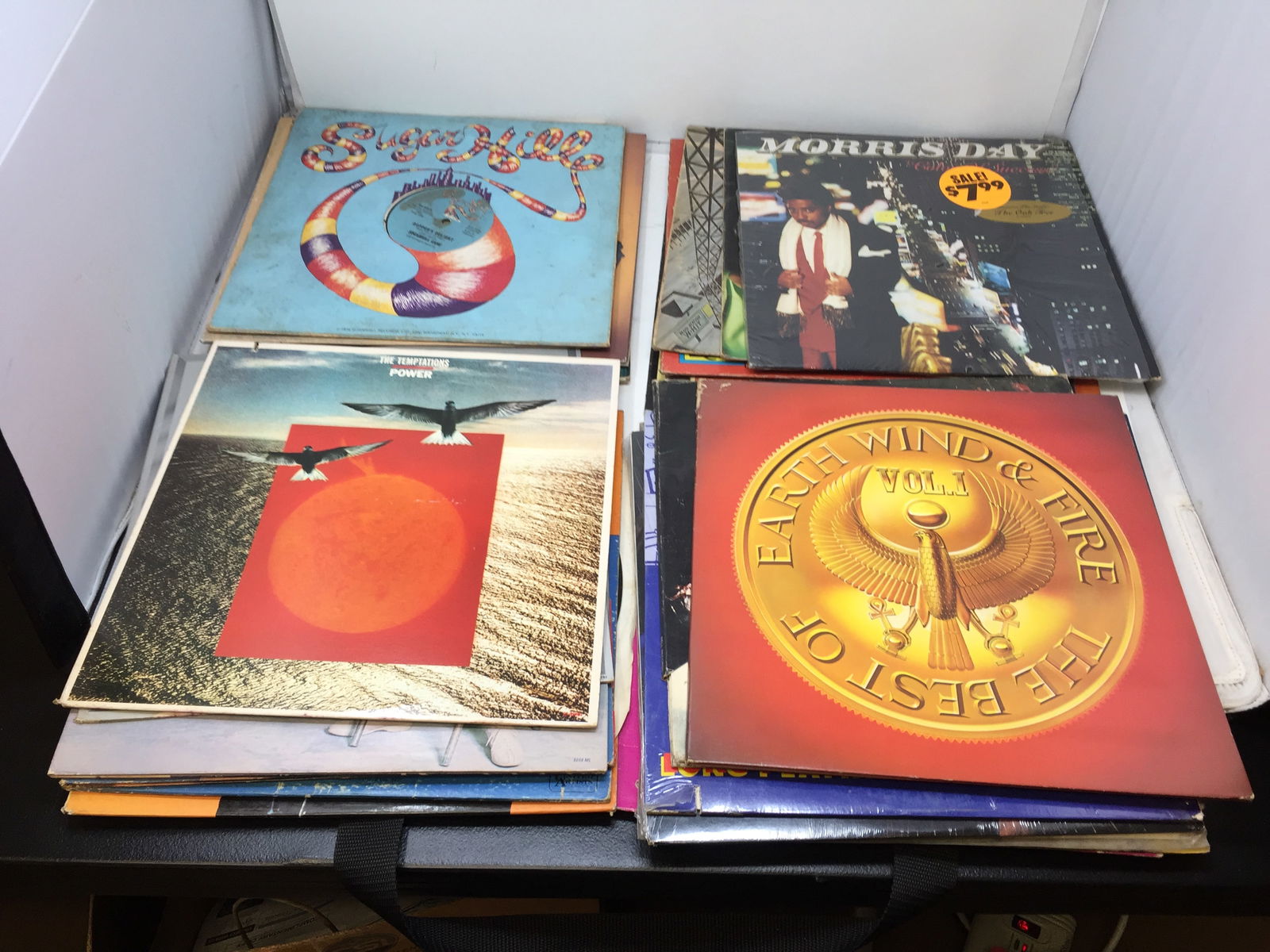 Vintage Motown, R & B Albums: appx 28, includes Rappers delight, James Brown, Marvin Gaye and more