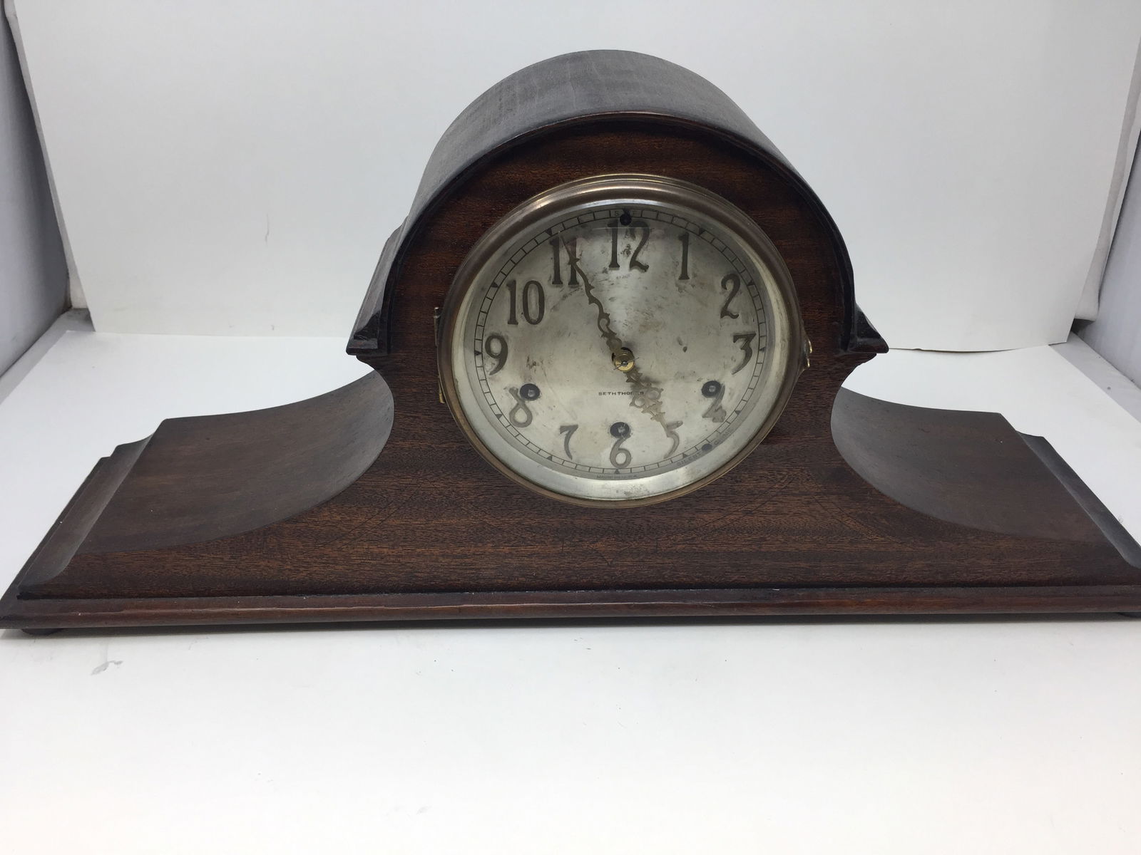 Seth Thomas Mantle Clock: Has key & pendulum. Movement 124A. 9" x 21".