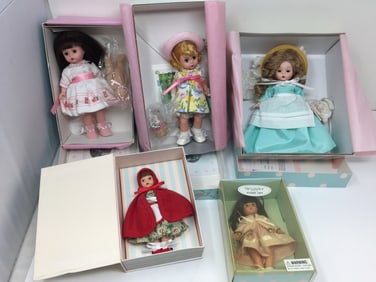 (8) First Lady Madame Alexander Dolls