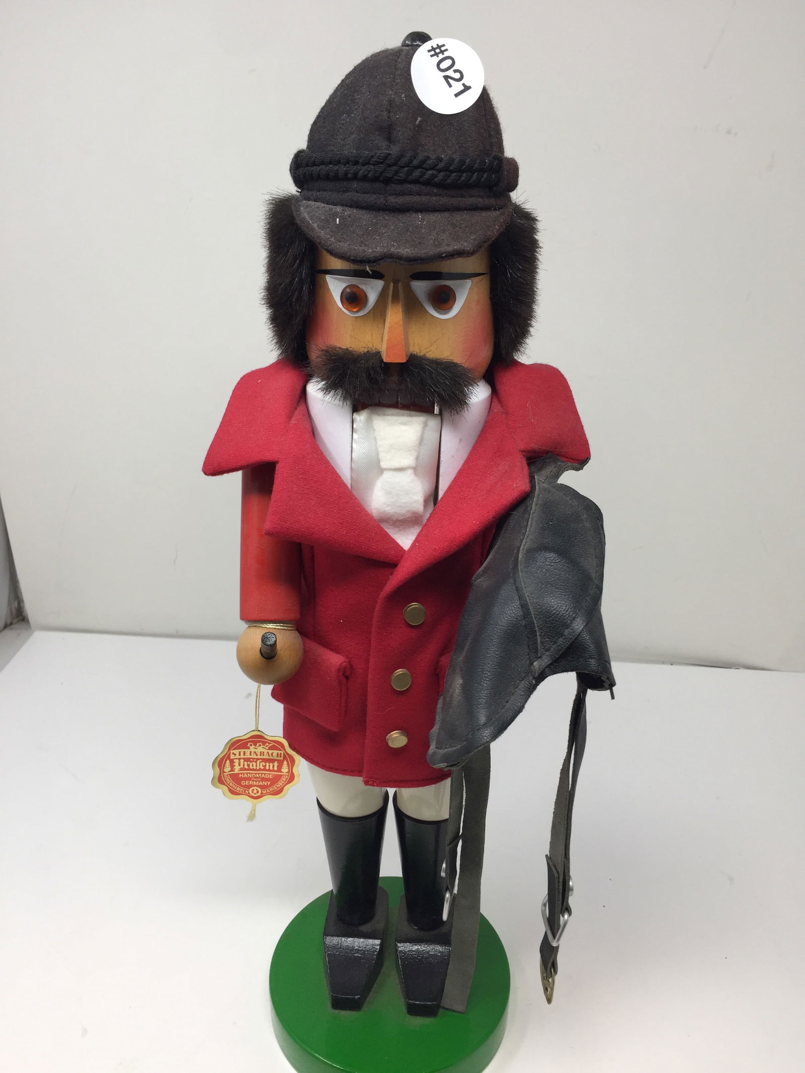 German Steinbach Nutcracker (1 of 6)
