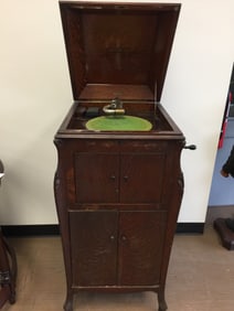 Oak Upright Victrola