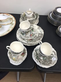 English J&G Meakins Welcome Home Dinnerware