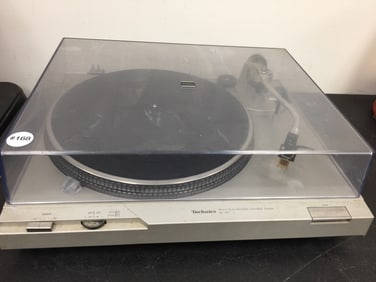 Technics SL-D2 Turntable