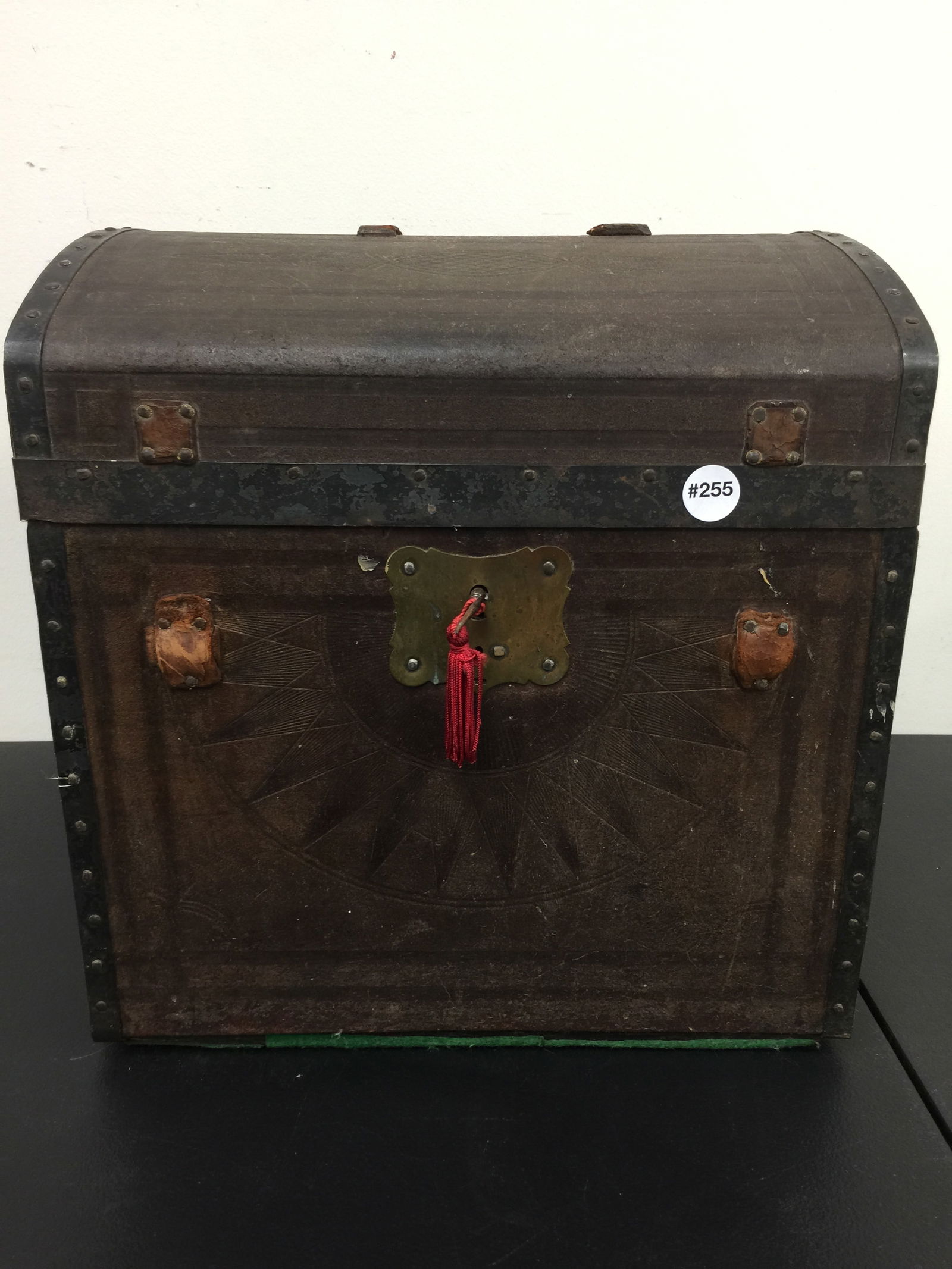 Antique Trunk (1 of 7)