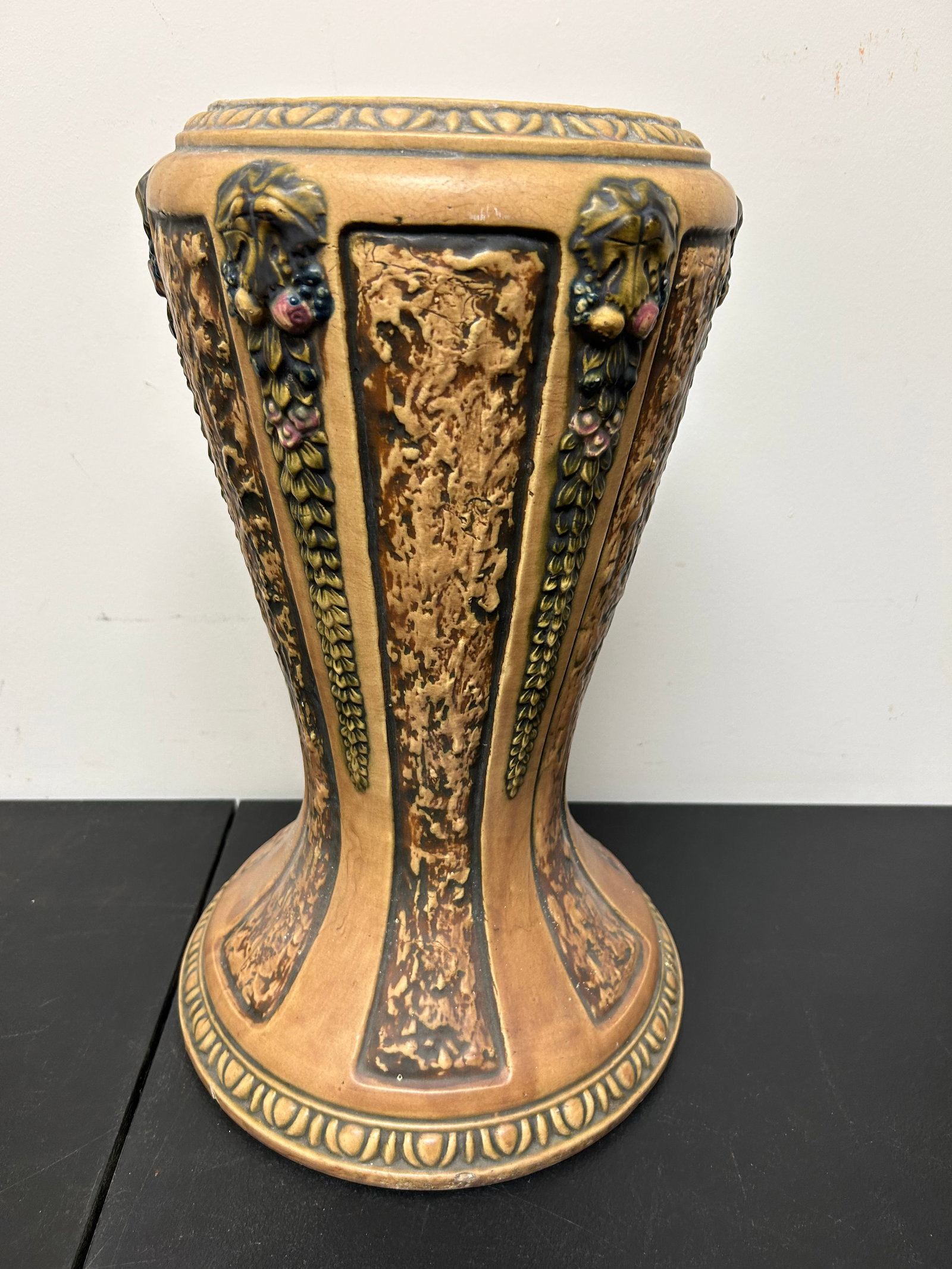 Roseville Florentine Pedestal: 18" x 12"