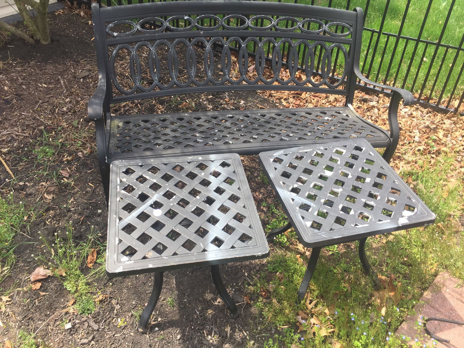 3 Pc Metal Patio Set (1 of 5)