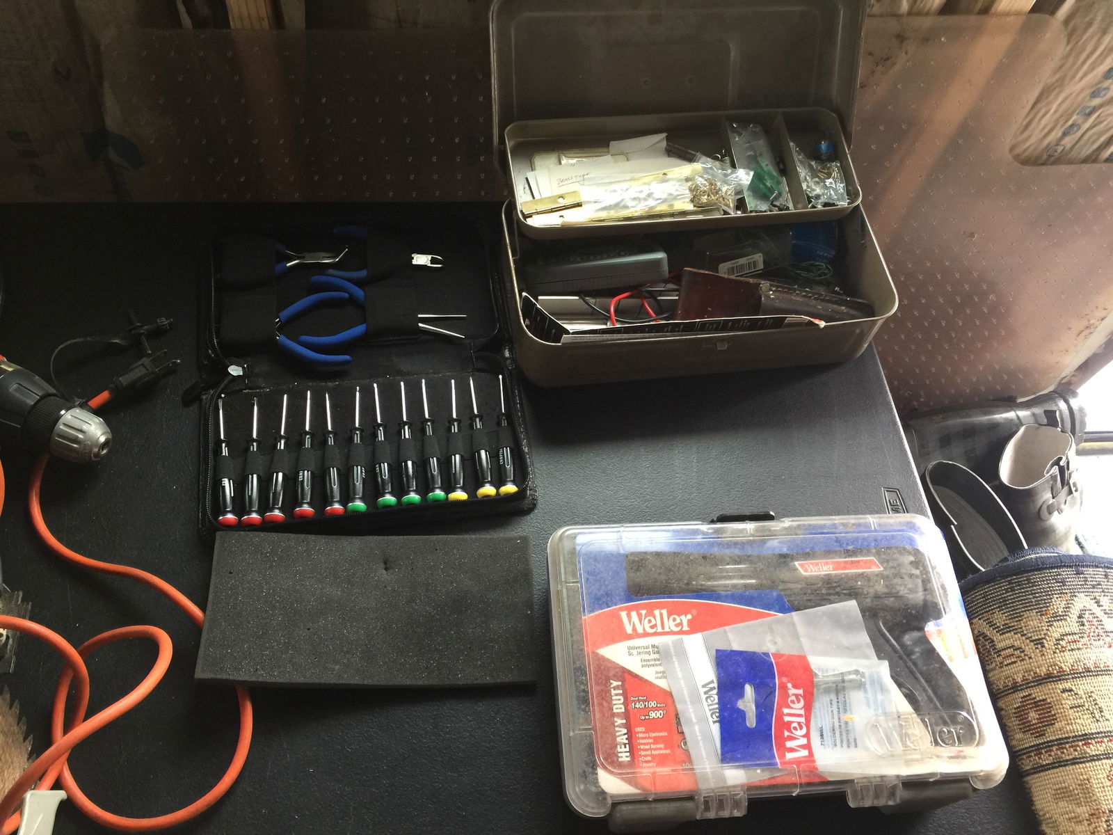 Weller Soldering Kit Plus (1 of 5)