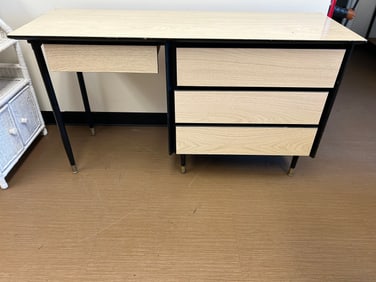 MCM Desk