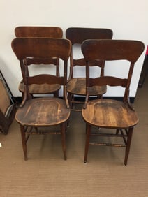 Set of (4) Oak Chairs