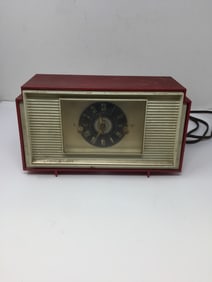 Vintage GE Tube Radio