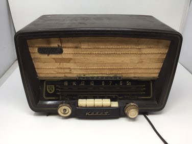 Vintage Normande Tube Radio