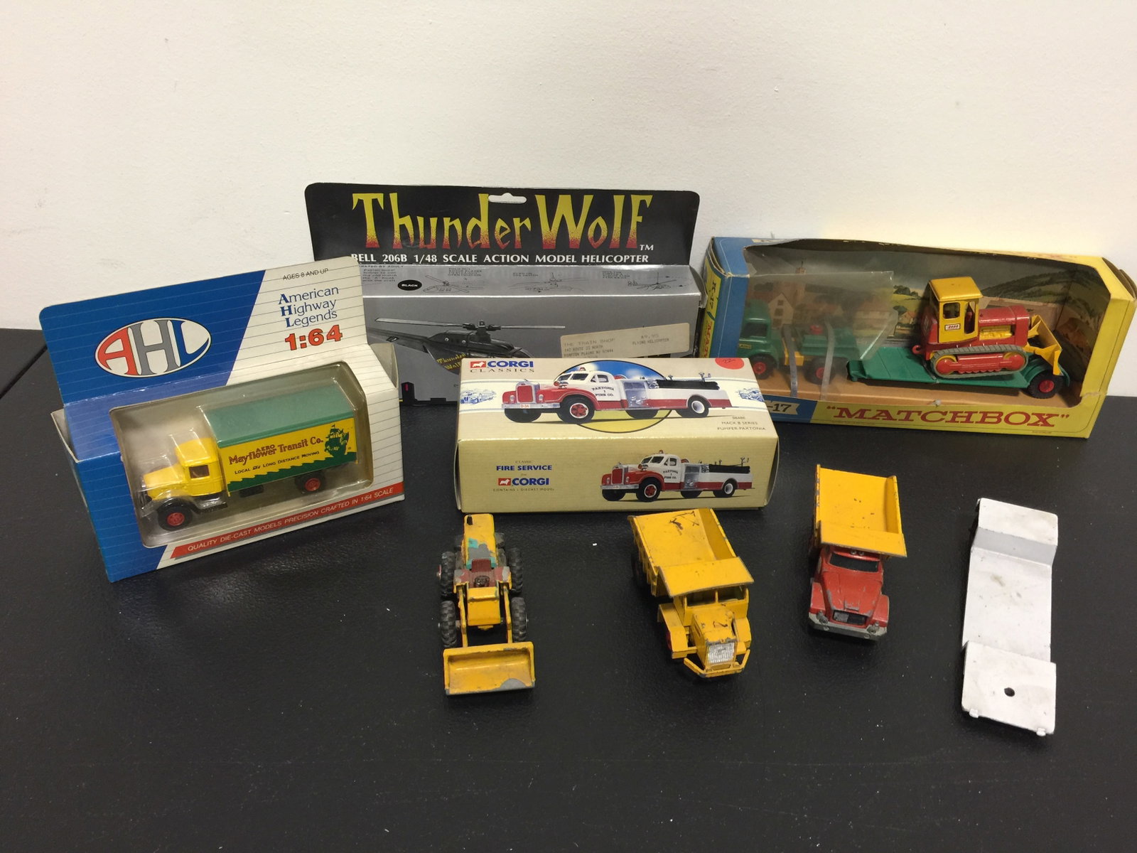 Grouping of DIecast: Includes AHL, Matchbox, Thunderwolf.